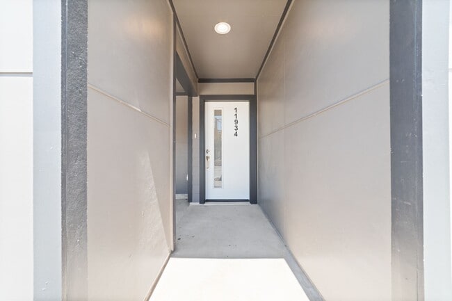 Photo - 11906 N Hoa Sen Cir