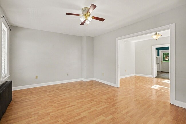 Photo - 169 E Pomfret St