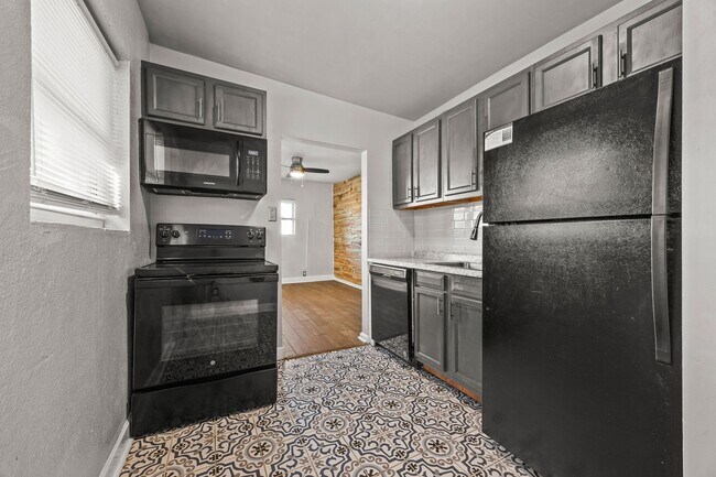 Kitchen - 692 SW Smith St