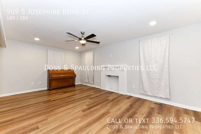 Photo - 909 S Josephine Boyd St