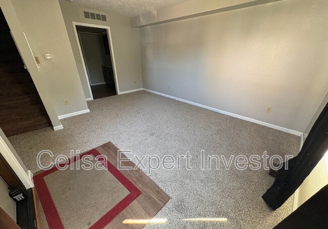 Building Photo - 203 Washburn Ave Rental