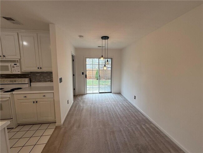 Photo - 2820 Florence Dr