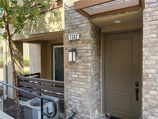 Building Photo - 7362 Luminaire Pl