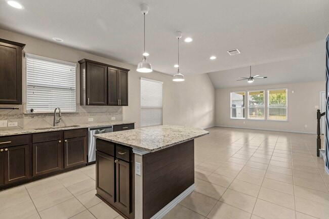 Photo - 22025 Abigail Way