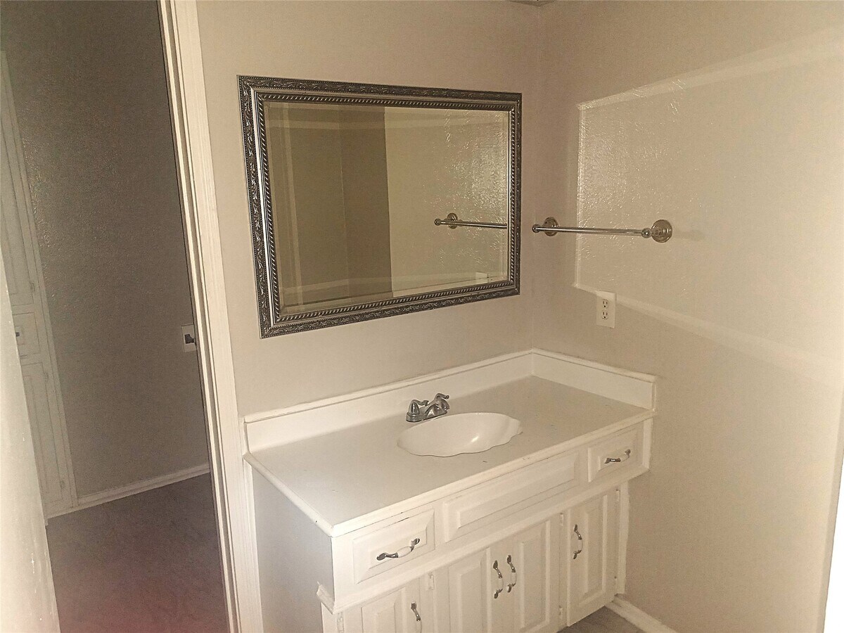 Photo - 7307 Foxwick Ln