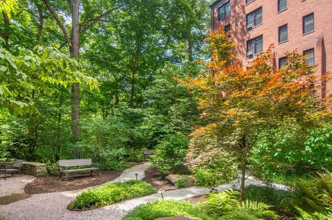 Parkway Apartments