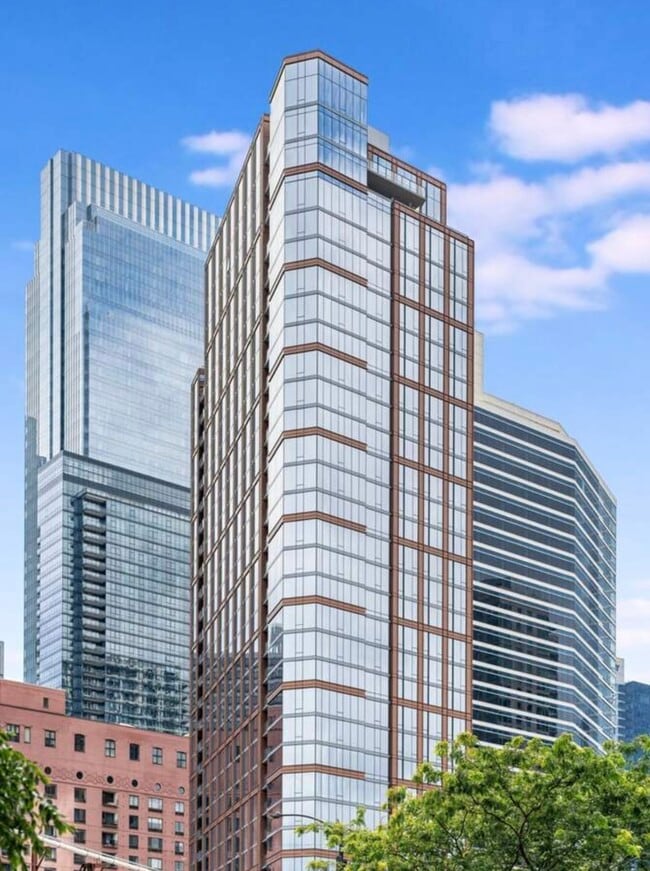 Building Photo - 350 N Canal St