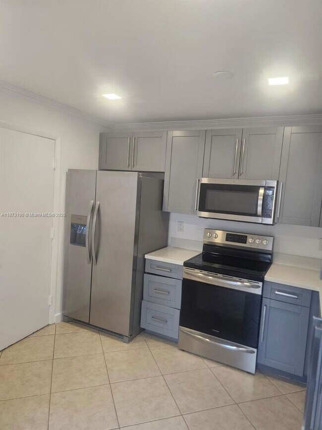 Photo - 11047 Longboat Dr