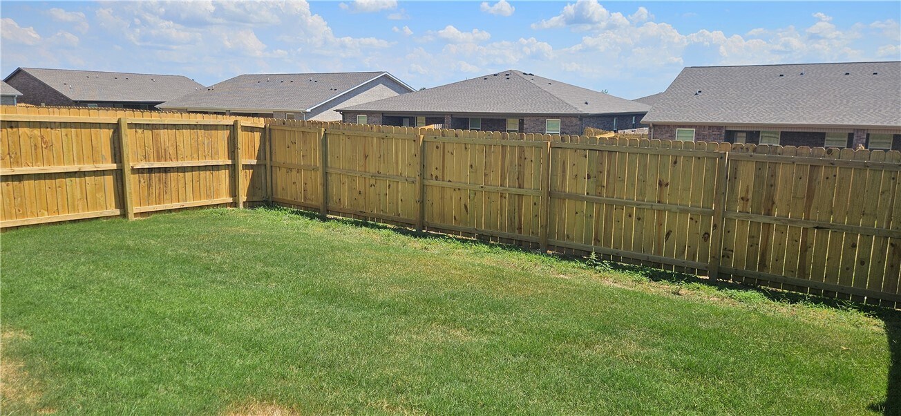 Photo - 525 NW 69th Ave