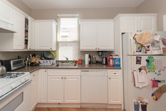 Photo - 3144 Oakley N Ave Unit 3C