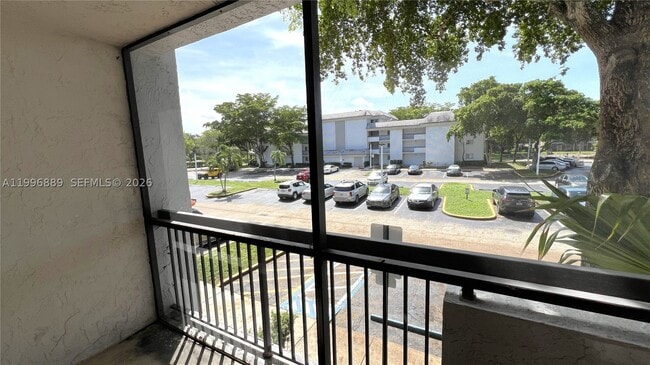 Photo - 711 N Pine Island Rd Unit 211