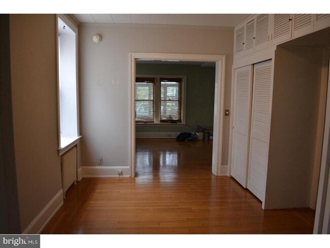 Photo - 7905 Ardleigh St