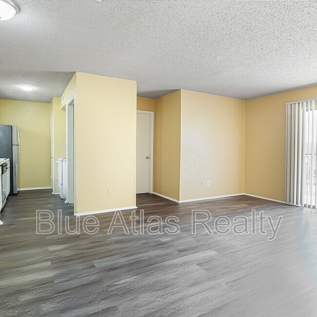 Photo - 8030 Cambridge Cir