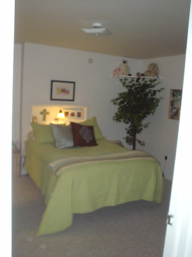 Photo - 1411 Rosewood St Unit Upstairs -1