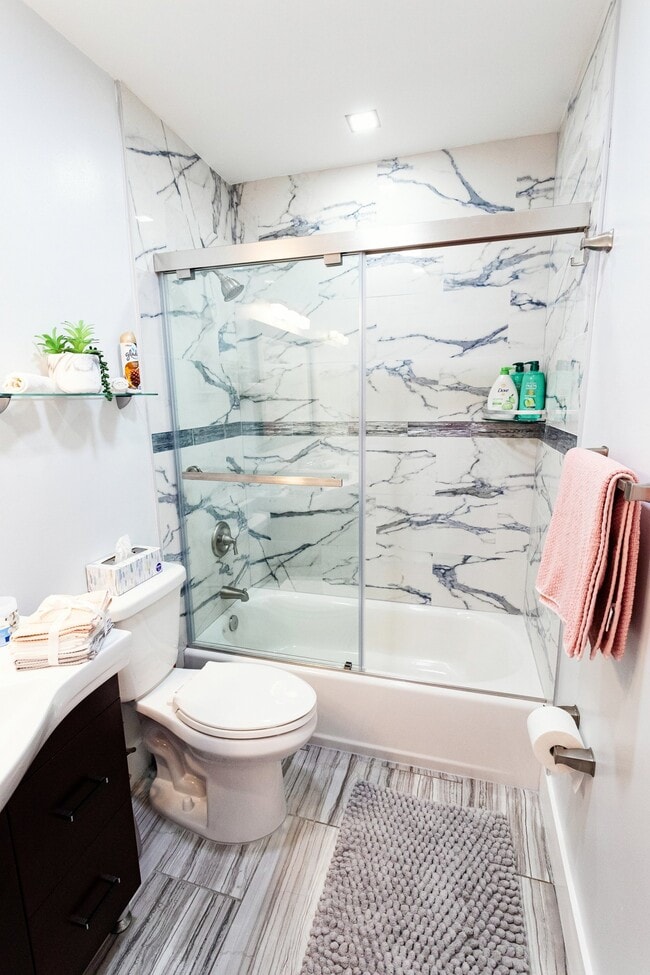 Photo - 3801 SW 59th Ave Unit 2