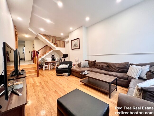 Photo - 143 L St Unit #1