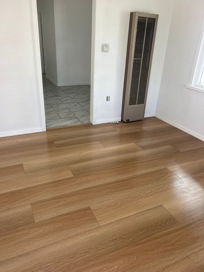 Photo - 618 W 9th St Unit 618