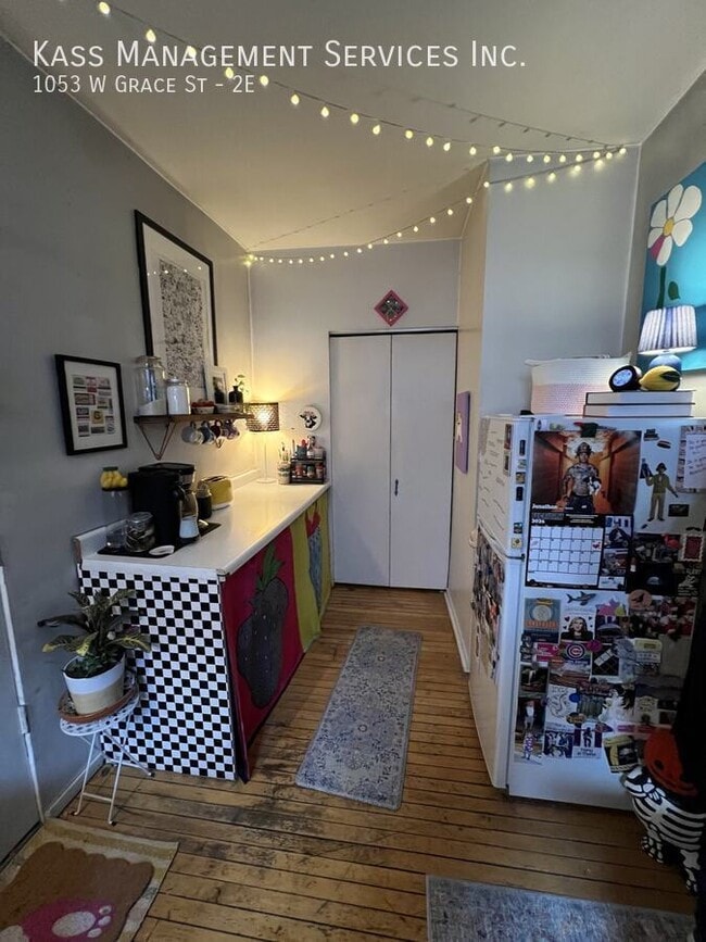 Photo - 1053 W Grace St Unit 2E