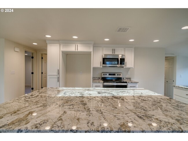 Photo - 33871 NE Blossom Dr