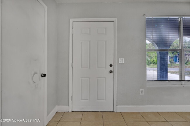 Photo - 807 Hillsdale Dr