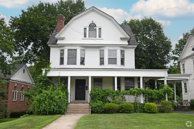 Building Photo - 137 Deer Hill Ave Rental