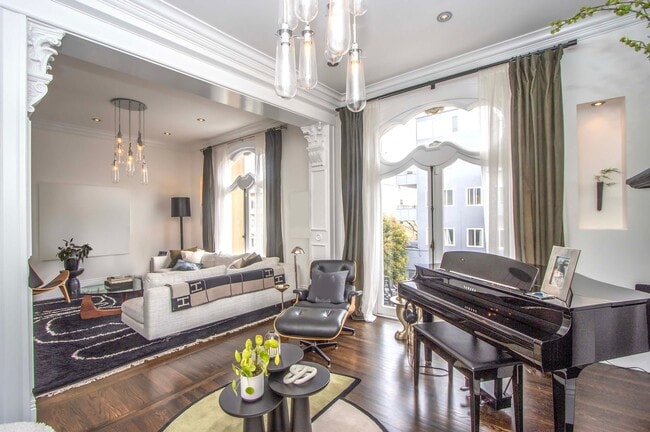 Photo - Coming Soon Stunning 3bed/2.5bath level flat in Pacific Heights