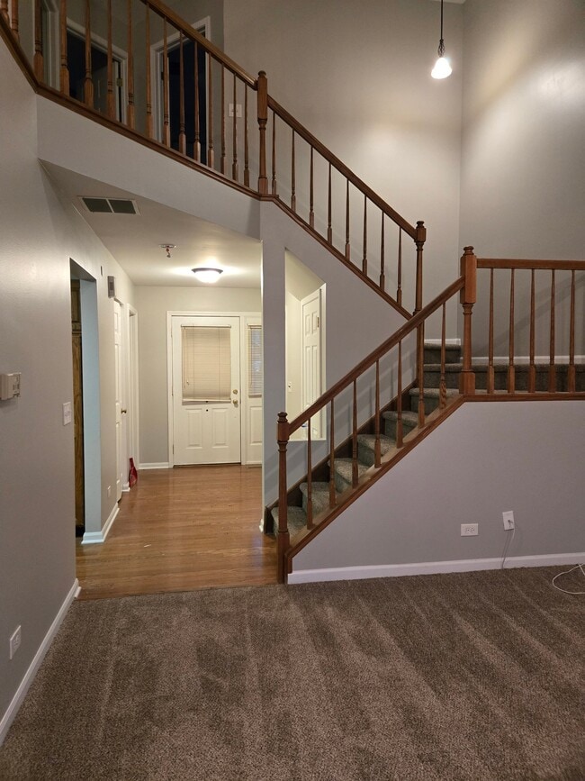 Photo - 725 Ripple Brook Ln