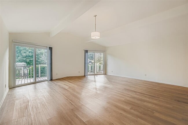 Photo - 2000 Cody Ct