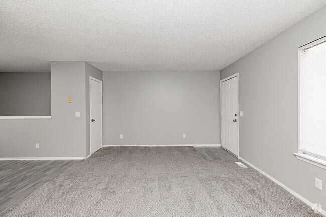 3BR, 2BA - 1,536SF - Living Room - Parkview Townhomes