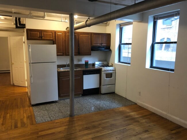 Photo - 1258 Commonwealth Ave Unit B