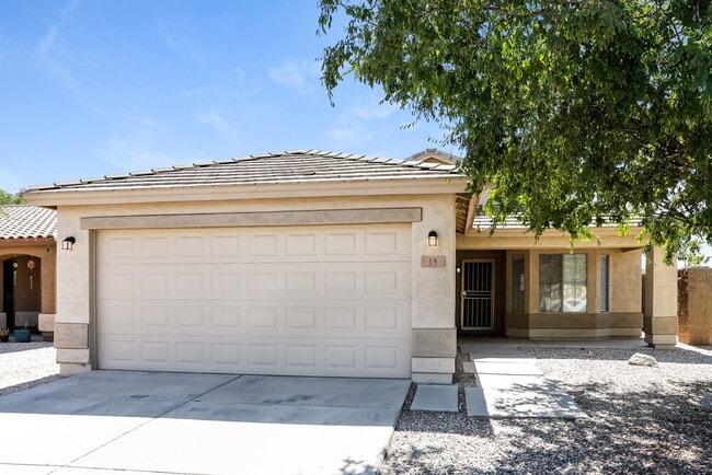 Building Photo - 15 E Coral Bean Dr Rental