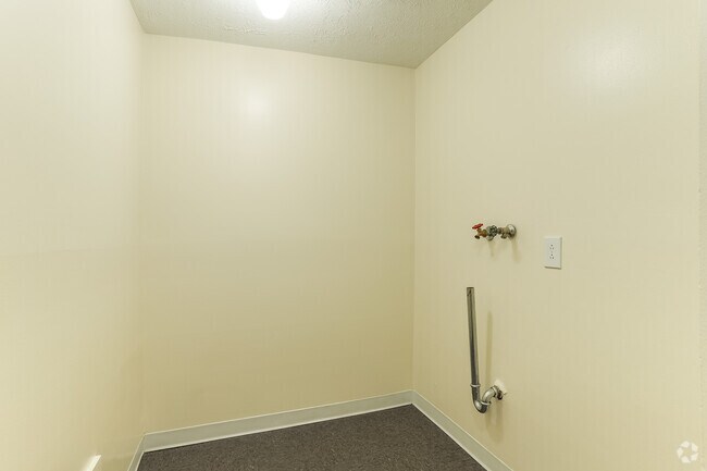 2BR, 1.5BA - Pierre