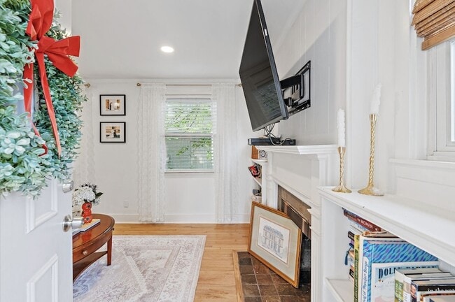 238 Thuss Ave Unit 1