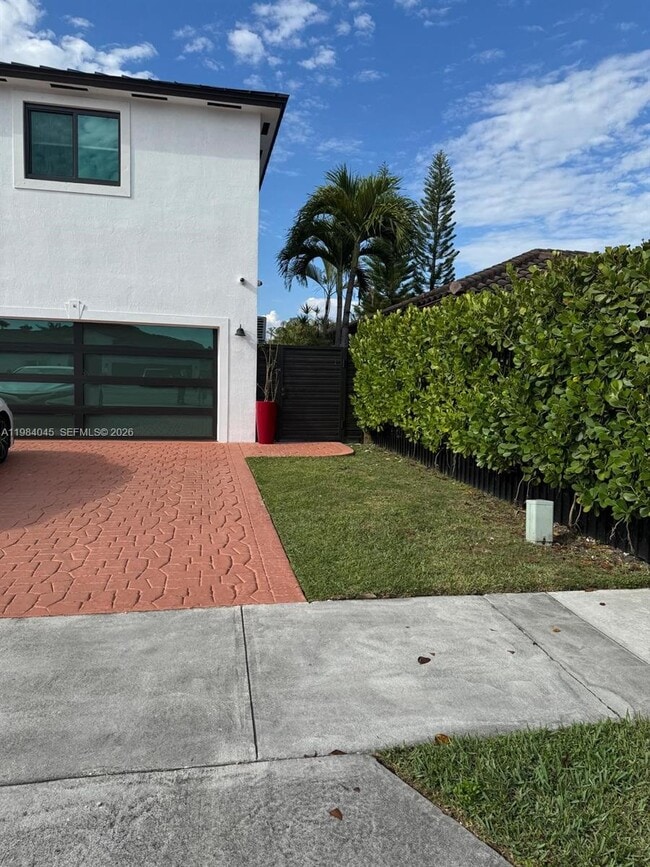 Building Photo - 16057 SW 53rd Ter Unit 0