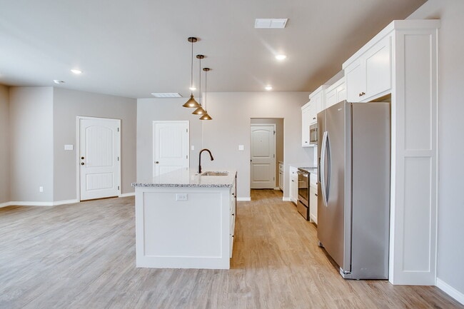 Photo - Like-New Construction 3/2/2 in Shallowater! Unit A