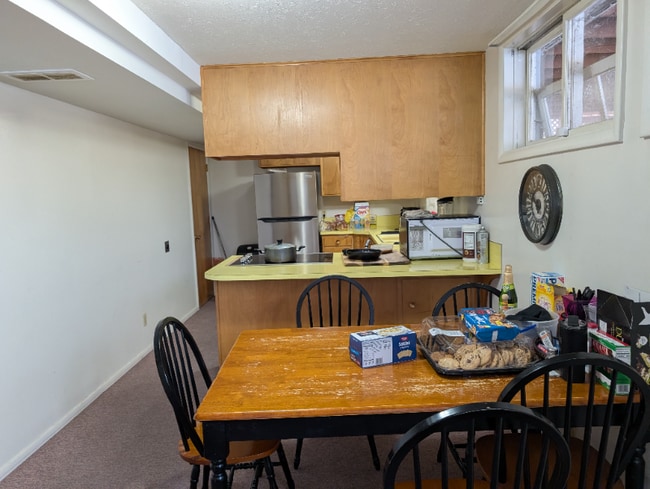 Photo - 2660 Central Ave