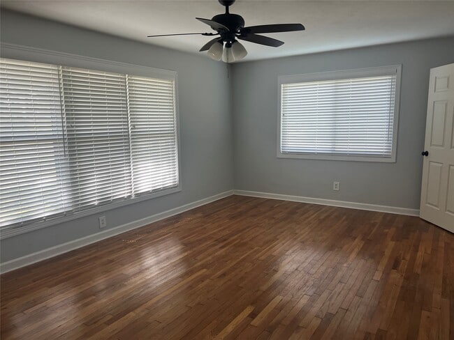 Photo - 28896 Waller Gladish Rd
