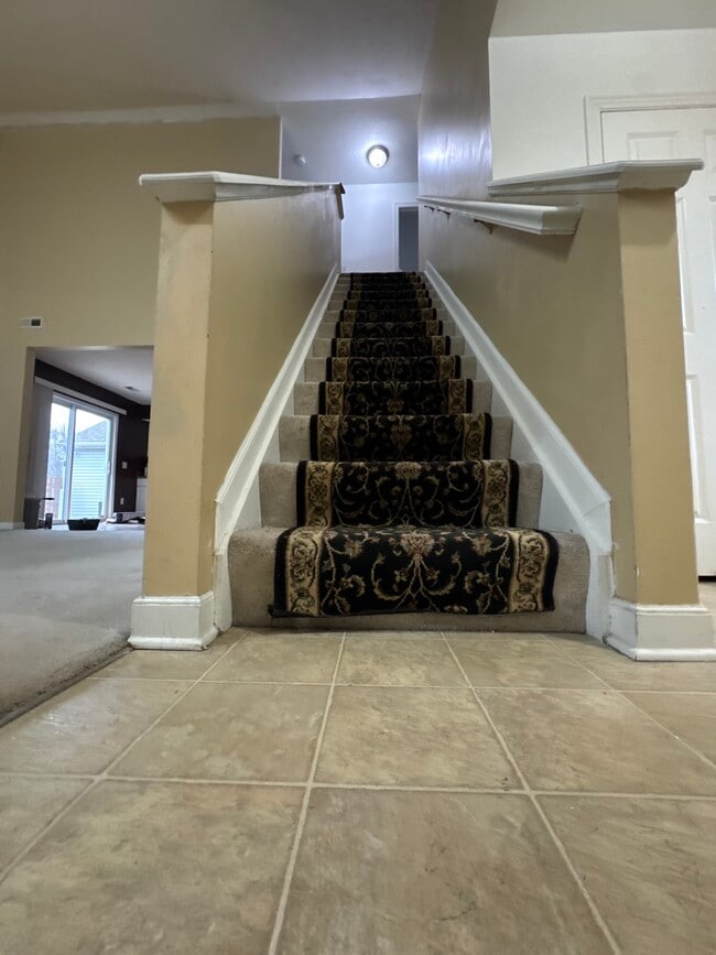 Photo - 2395 Maple Hedge Way