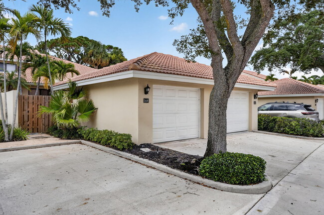 Photo - 164 Old Meadow Way