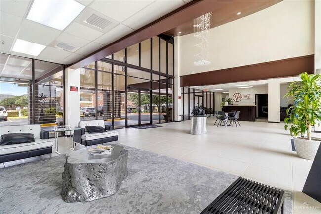 Photo - 25 Travis St Unit 408