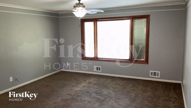 Photo - 509 SW Victor Dr