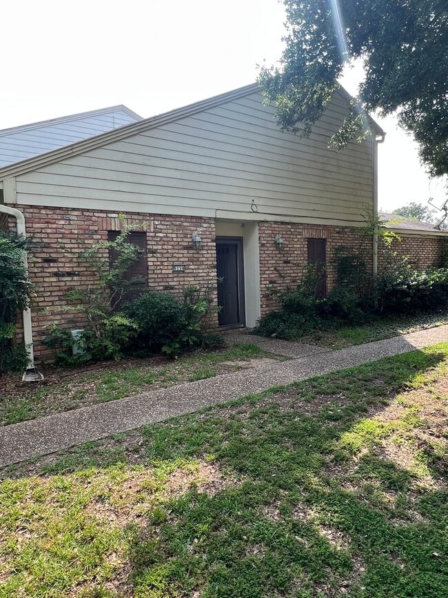 Photo - West Shreveport Available October 1st!