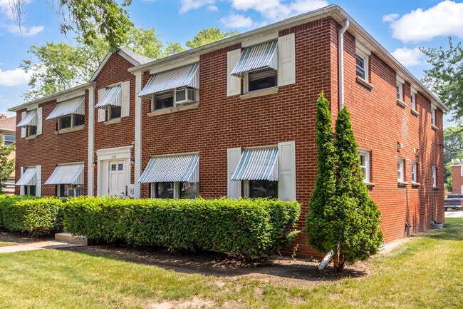 Building Photo - 3140 S 48th St Unit 1
