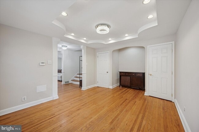 Photo - 8008 Cornelius St