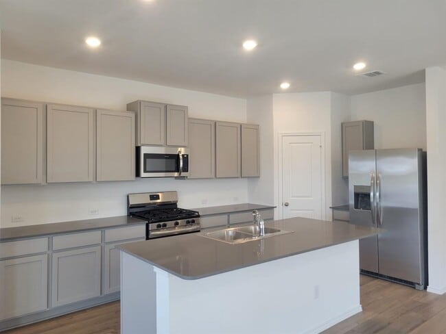 Photo - 2516 Four Waters Lp