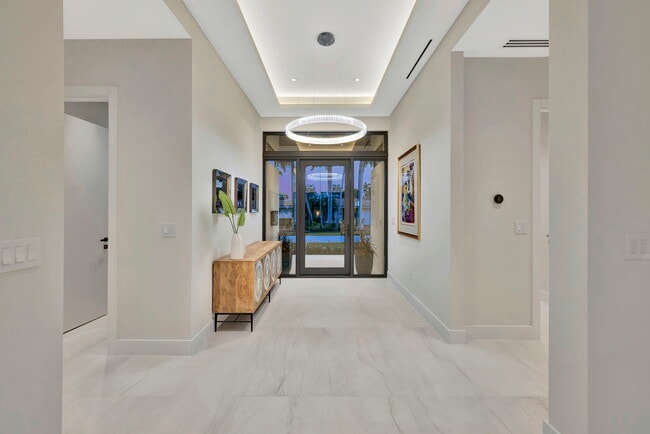 Photo - 2757 NE 34th St