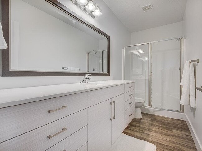 2nd Bathroom
