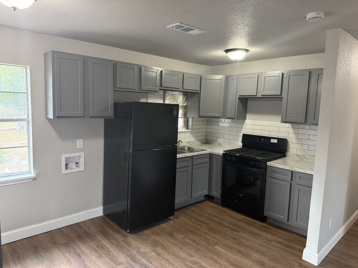 All new kitchen with new appliances included - 4100 Wrangler Dr House