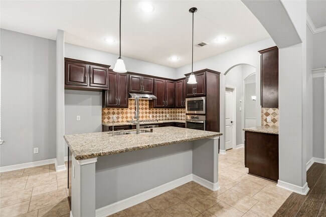 Photo - 17552 Country Meadow Ln