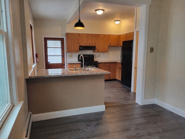 Photo - 104 Springgarden St